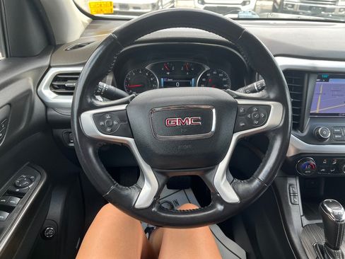 Used 2019 GMC Acadia SLT FWD image 18