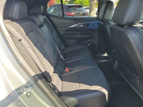 Used 2026 Chevrolet Equinox EV LT FWD image 19