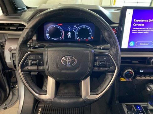 Used 2024 Toyota Tacoma TRD Off-Road w/ TRD Off Road Upgrade Package AWD/4WD image 17