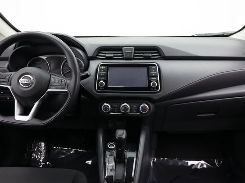 Used 2021 Nissan Versa S FWD image 31
