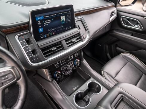 Used 2021 Chevrolet Tahoe Premier w/ Premium Package AWD/4WD image 26