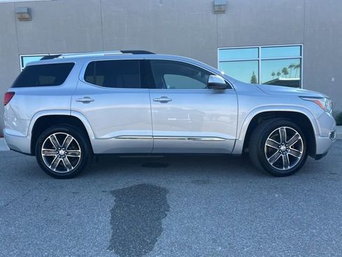 Used 2019 GMC Acadia Denali AWD/4WD image 5