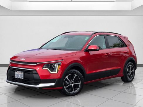 Used 2023 Kia Niro EX image 9