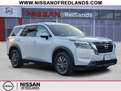 New 2025 Nissan Pathfinder SV