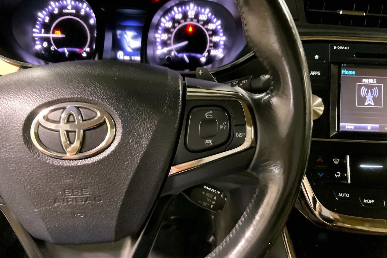 Used 2015 Toyota Avalon XLE Touring FWD image 49