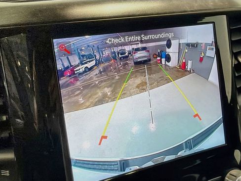 Used 2022 RAM 1500 Big Horn AWD/4WD image 16