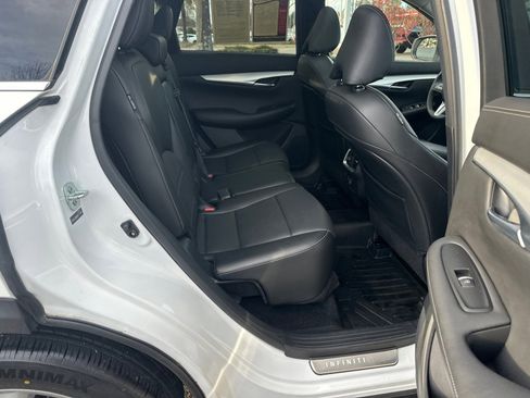 Used 2021 INFINITI QX50 Luxe image 15