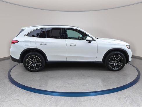 New 2026 Mercedes-Benz GLC 300 4MATIC image 4