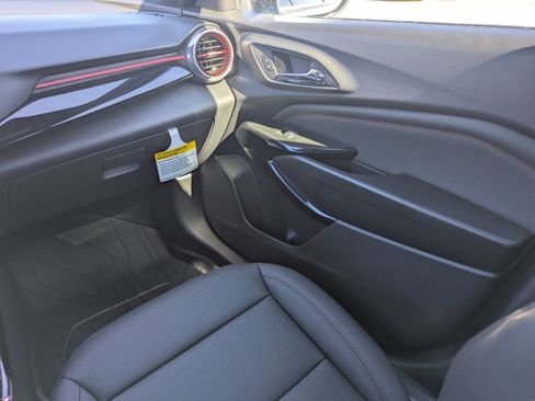 New 2025 Chevrolet Trax RS w/ Driver Confidence Package image 11