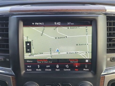 Used 2018 RAM 2500 Laramie w/ Snow Chief Group image 7