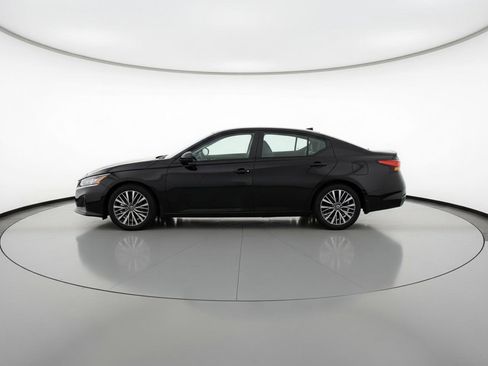 Used 2025 Nissan Altima 2.5 SV FWD image 5