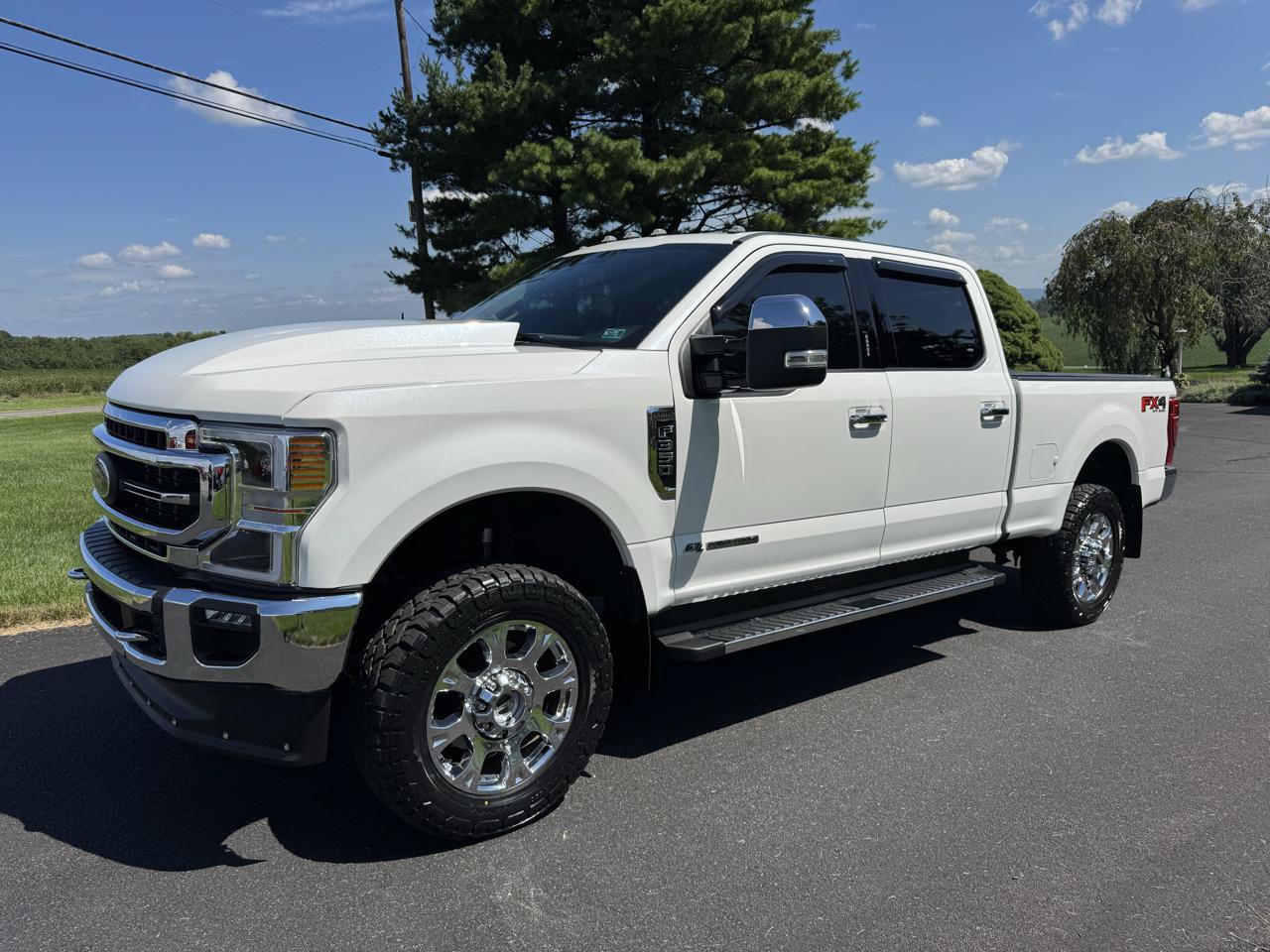 Used 2020 Ford F350 Lariat w/ Lariat Ultimate Package AWD/4WD image 2