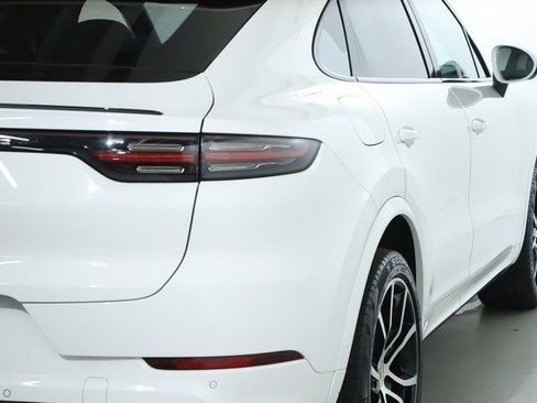 Used 2021 Porsche Cayenne Coupe image 46