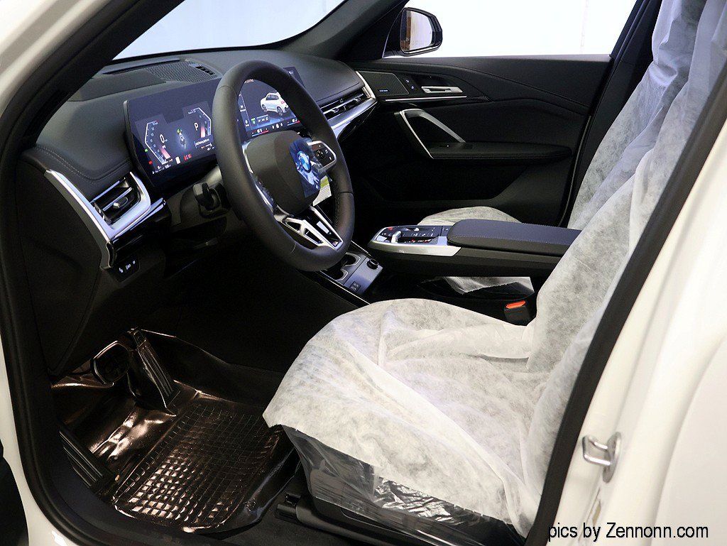 New 2027 BMW X1 xDrive28i AWD/4WD image 11