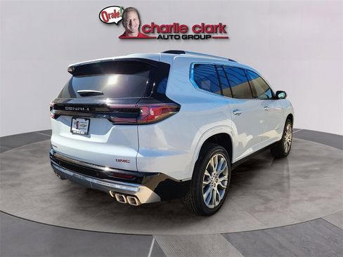New 2026 GMC Acadia Denali w/ Super Cruise Package image 5