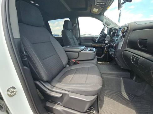 Used 2023 Chevrolet Silverado 2500 LT AWD/4WD image 7