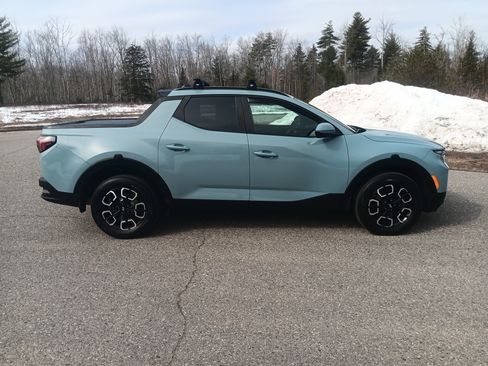 Used 2022 Hyundai Santa Cruz SEL Premium image 4