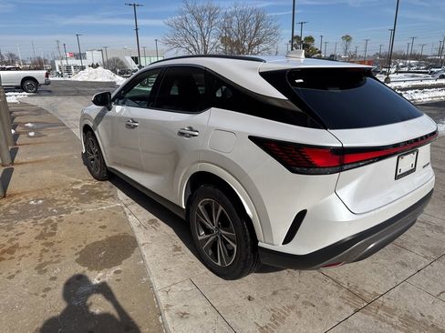 Used 2025 Lexus RX 350 Premium image 4