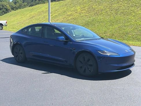 Used 2024 Tesla Model 3 Long Range AWD/4WD image 5