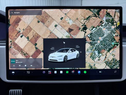 Used 2022 Tesla Model S Plaid AWD/4WD image 24