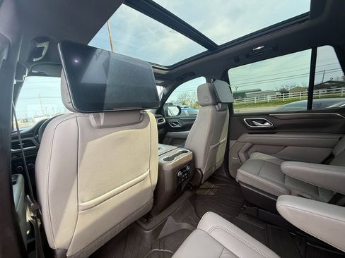 Used 2021 Chevrolet Tahoe LT w/ LT Signature Package image 20