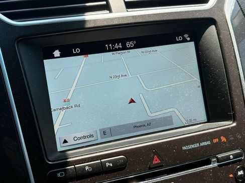 Used 2017 Ford Explorer Limited w/ Equipment Group 301A FWD image 16