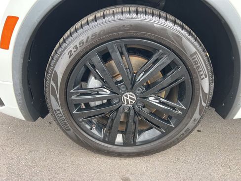Used 2022 Volkswagen Tiguan SE R-Line image 8