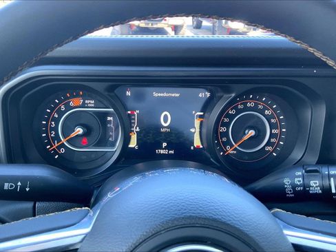 Certified 2025 Jeep Wrangler Sahara w/ Safety Group image 24