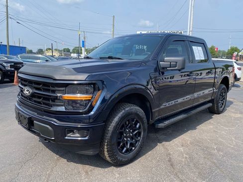 Used 2024 Ford F150 XLT w/ XLT Black Appearance Package AWD/4WD image 8