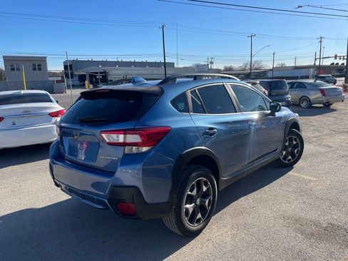 Used 2018 Subaru Crosstrek 2.0i Premium w/ Eyesight System image 3