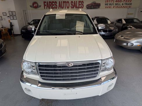 Used 2007 Chrysler Aspen Limited image 8