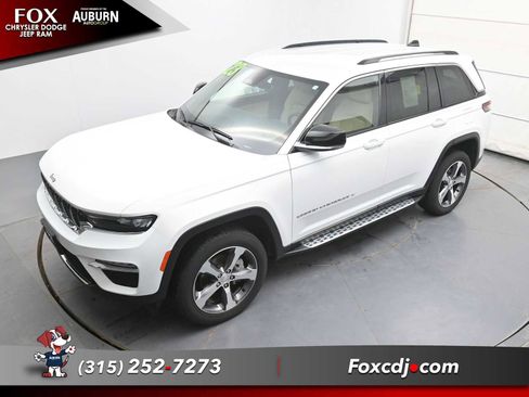 Used 2023 Jeep Grand Cherokee Limited w/ Trailer Tow Prep Group (B) image 26