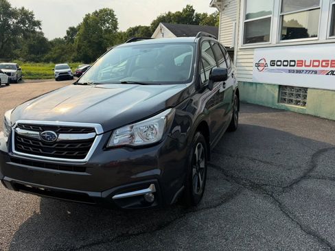 Used 2018 Subaru Forester 2.5i Premium AWD/4WD image 1
