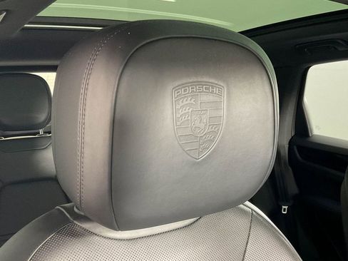 Used 2019 Porsche Cayenne AWD/4WD image 23