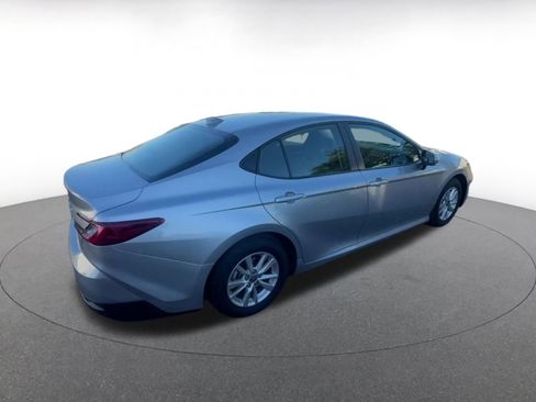 Used 2025 Toyota Camry LE image 14