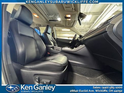 Used 2016 Lexus CT 200h w/ Navigation Package FWD image 29