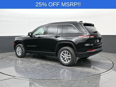 New 2025 Jeep Grand Cherokee Laredo X w/ Luxury Tech Group I AWD/4WD image 4