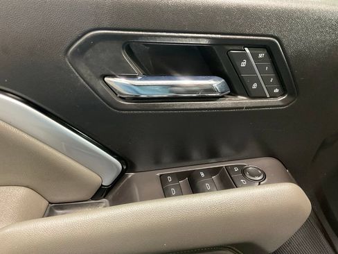 Used 2023 Chevrolet Colorado ZR2 w/ ZR2 Convenience Package III AWD/4WD image 7
