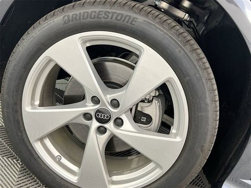 New 2025 Audi Q5 2.0T Premium Plus image 29