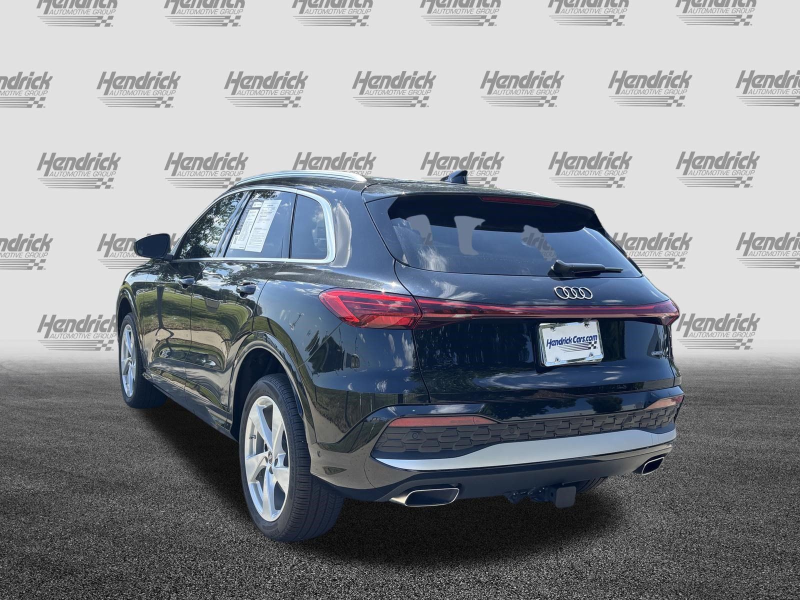 Certified 2025 Audi Q5 Premium AWD/4WD image 8