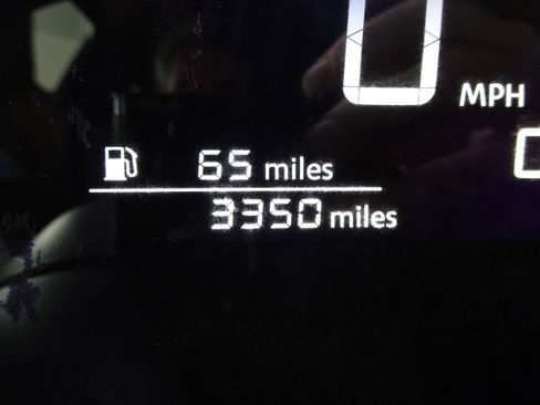 Certified 2025 Nissan Kicks SV image 26