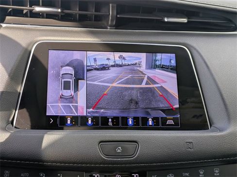 Used 2020 Cadillac XT4 Premium Luxury image 19