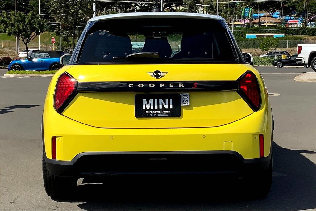 Used 2026 MINI Cooper S FWD image 4