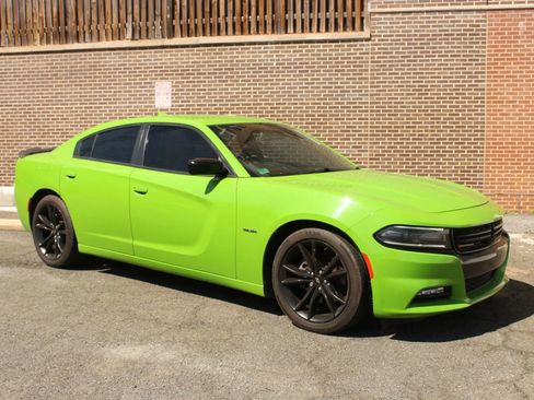 Used 2017 Dodge Charger R/T w/ Blacktop Package RWD image 1