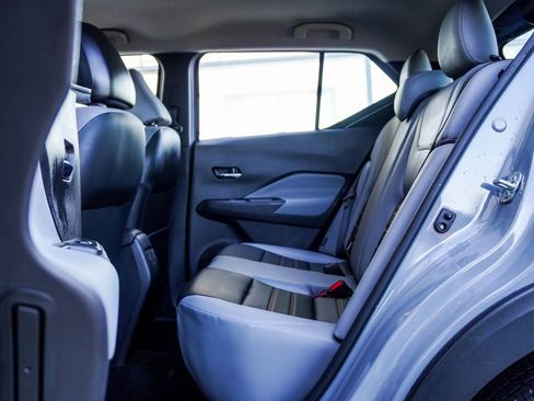 Used 2024 Nissan Kicks SR w/ SR Premium Package image 21