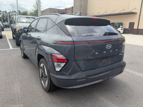 Used 2024 Hyundai Kona SEL FWD image 3