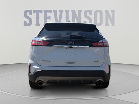 Used 2020 Ford Edge SEL w/ Convenience Package AWD/4WD image 4