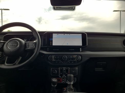 New 2025 Jeep Wrangler Unlimited Rubicon 392 image 18