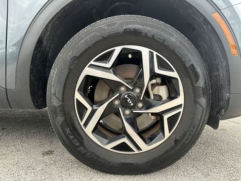 Certified 2024 Kia Sportage LX AWD/4WD image 18