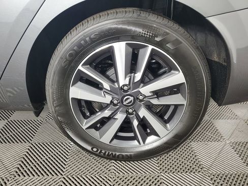 New 2025 Nissan Versa SV w/ Trunk Package image 29